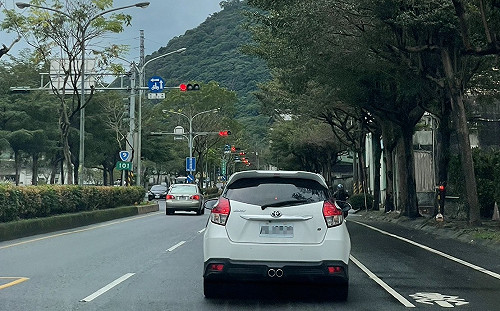 端午假期湧車潮！連假前一日國5恐連塞15個小時