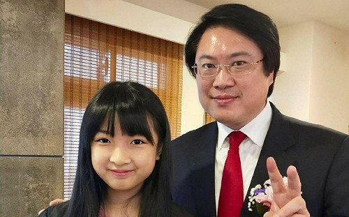 童星發文賀舅舅林右昌入閣遭轟 插畫家阿姨回嗆網友低級