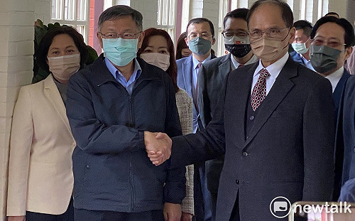 燈會開幕被排在最旁邊 柯文哲：大家是看燈非看我 計較這幹嘛？