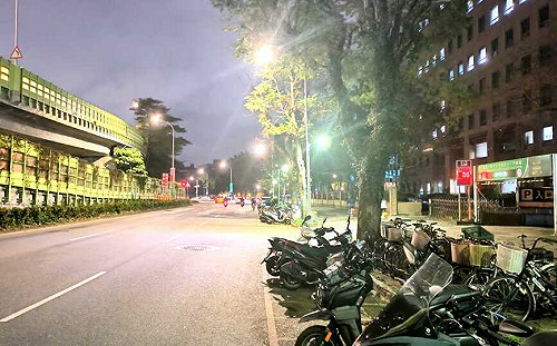 人人車內一支球棒？台大副教授校園旁遇「球棒隊」威嚇 警方火速逮嫌