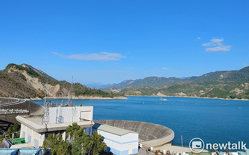 熱帶低壓加持！南化水庫今年首度「自然溢流」