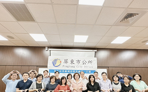 為土敘震災祈福  屏東市長周佳琪號召公所主管一日捐