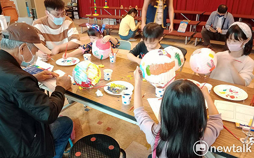 元宵提燈籠7點注意！標準檢驗局：確認燈籠有貼檢驗標識