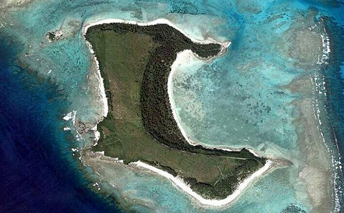 純釣魚露營？中國女子買沖繩無人島 日政府：非調查法受調對象