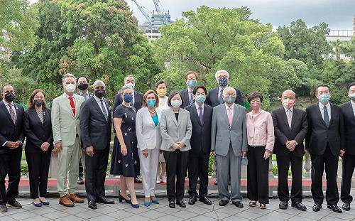 張忠謀告訴裴洛西：想要可信賴的半導體產業 就應持續投資台灣安全