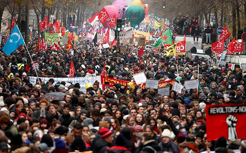 法國年金法案國會亂鬥 極左派阻撓辯論策略遭批