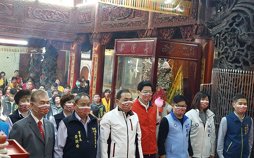 侯友宜太平宮參拜 為新北祈福 