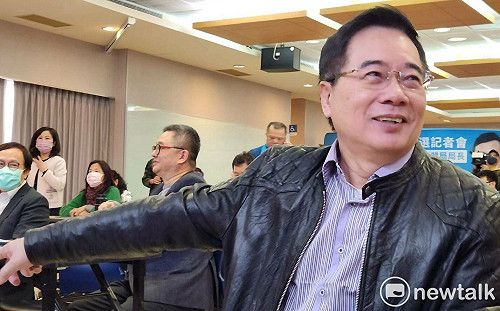 蔡正元2年前喊「保證此生看不到台積電破千元」 今被啪啪啪打臉