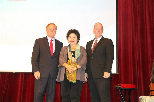 軌道建設向美商招手 陳菊: 歡迎美國商會參與