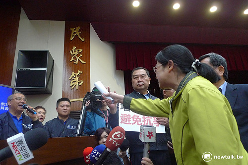 前瞻續審》綠不滿藍再癱瘓議事　廖國棟狂跳針「我還沒講完啊！」