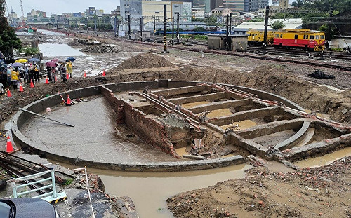 南鐵地下化挖出19處遺跡！鐵道局：2026年確定無法完工