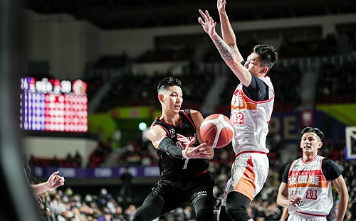 滿場球迷前砍32分　林書豪享受氛圍