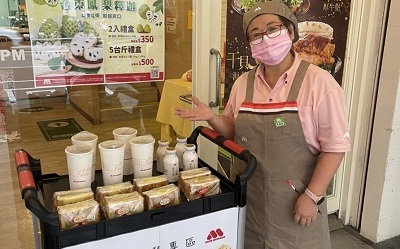 新北銀髮據點協助退休櫃姐二度就業 從摩斯漢堡成功再出發