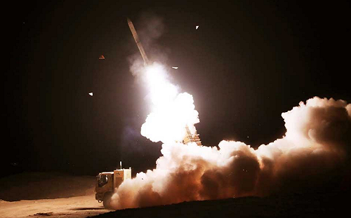 (影) 核戰演習! 伊朗聯合防空軍演示警 實射六月-15防空導彈摧毀目標