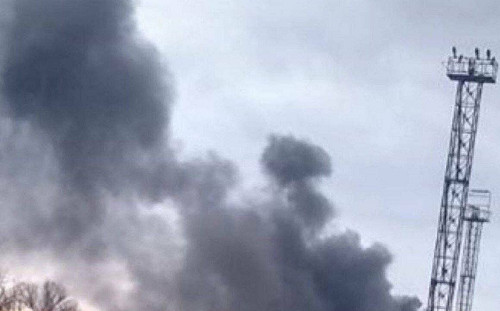 烏軍「大規模襲擊」！克里米亞、馬里烏波爾機場皆傳爆炸 天空火光一片