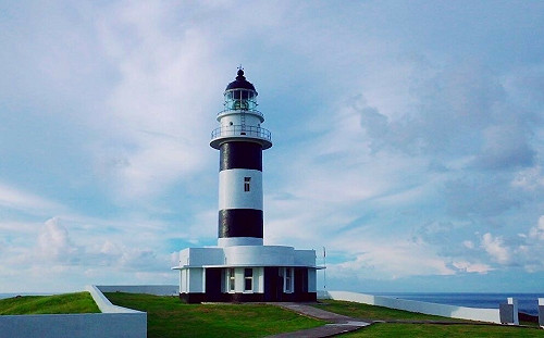 東吉嶼燈塔屋簷崩塌！航港局：即日起園區暫停開放