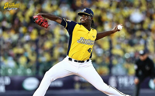 王牌德保拉好投！兄弟熱身賽3連勝