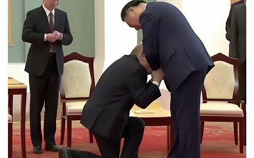 普丁當面下跪習近平？事實查核後「六大疑點」戳破