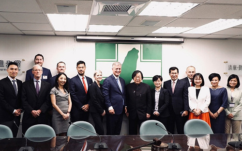 白宮前國安顧問歐布萊恩率團拜會民進黨 表達全力支持深化台美關係