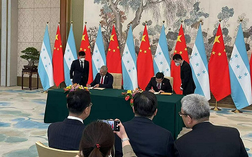 政府關懷遭宏都拉斯丟包留台學生 陳冠廷：彰顯台灣與中國的差異!