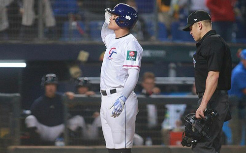 競爭對手敲安　紅襪未讓張育成出賽