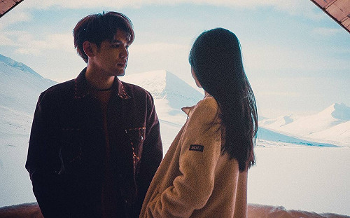 陳零九冰島拍MV遇翻車！淡定即興創作：該怎麼辦  只好等警察來了