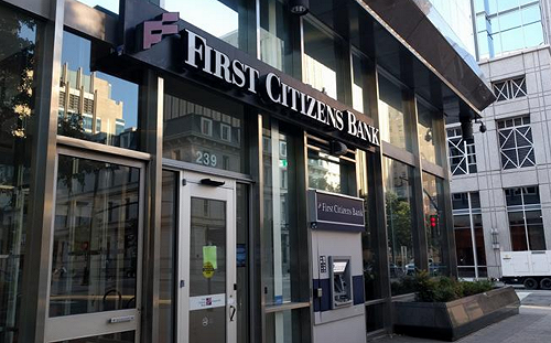 矽谷銀行倒了 這銀行股價卻暴漲53% 華爾街警告：更大炸彈將被引爆