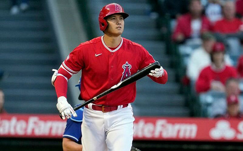 大谷開幕戰打三棒　打擊率高達4成