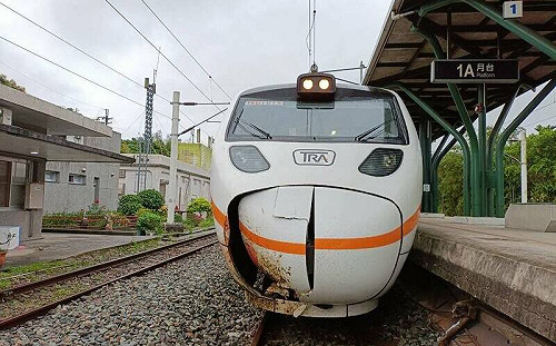 牛隻誤闖鐵軌產生安全隱憂！王國材：將要求台鐵加強巡查