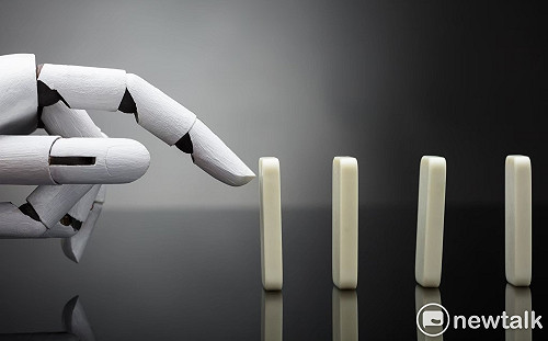 邪惡AI出現了！號召同伴研發核武 放話要消滅人類