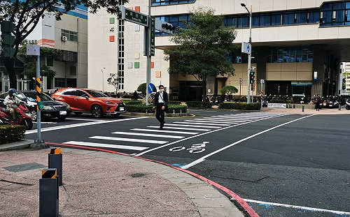 交通事故死亡率增6.3%！交通部：各縣市年底前提人行改善方案