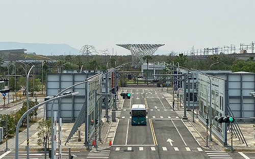 第2期新北淡海智駕電動巴士雙車聯動測試即刻啟動