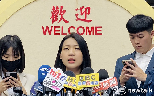 杜秉澄爆被逮喊｢我弟妹是徐巧芯｣ 簡舒培：有樣學樣嗆我天蠍座A型