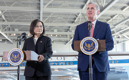 新聞週刊民調：逾半美國人支持協防台灣