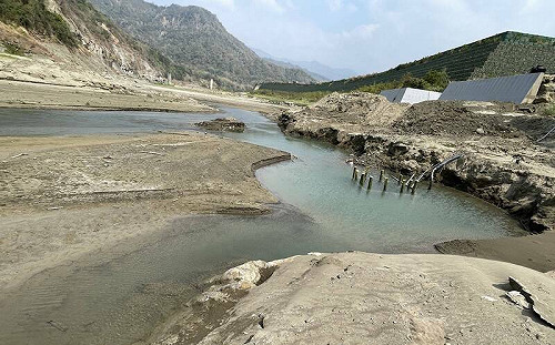 春雨不給力！嘉義水源區嚴重乾旱 台水：曾文溪增設抽水站應急