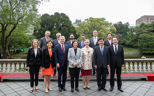 與蔡英文午宴 麥考爾：正盡一切所能加速對台軍售