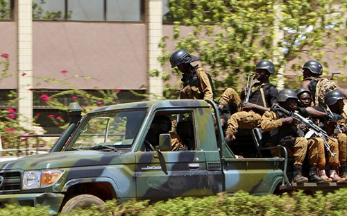 恐怖份子襲擊! 布吉納法索2村莊遭持槍掃射釀44死 進入緊急狀態