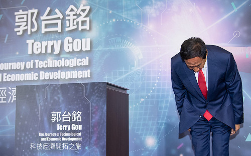 阿銘道歉了!郭台銘稱不要議會監督、高雄蓋核電：急於突顯問題所在