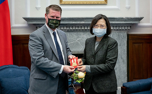 破疑美論！薛瑞福：拜登強硬 美國有4大理由護台