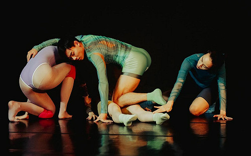 高雄春藝節小劇場  《柚子鬼》虛實結合場景創造另類生態世界