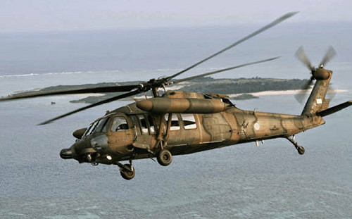 失蹤日本黑鷹直升機找到了！ 主機體殘骸、5隊員遺體尋獲