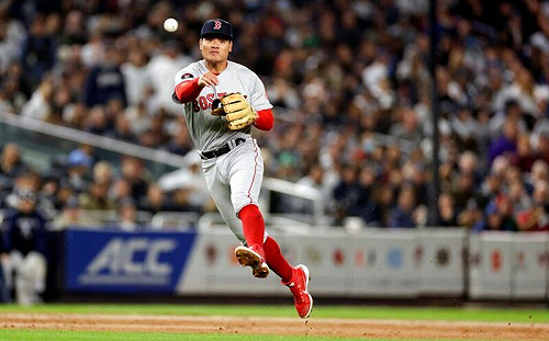 張育成精彩守備！紅襪擊敗天使3連勝