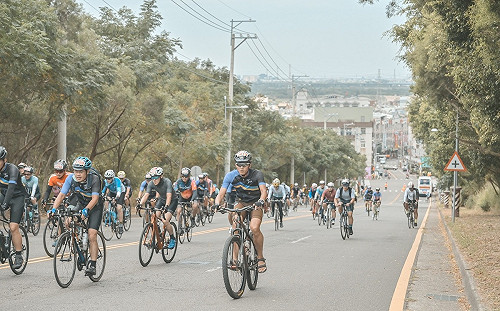 重返高美濕地濱海橋 時代騎輪節開放報名