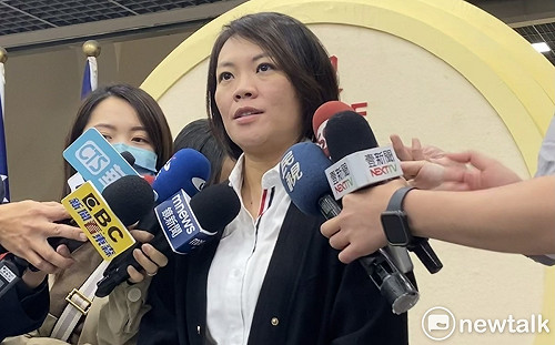 教育局曝2次訪狼師幼兒園 簡舒培嗆：蔣萬安無能、失能讀稿機