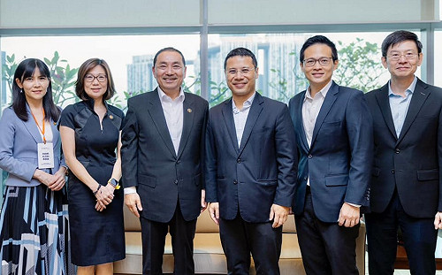 原來是和「他們」見面! 侯友宜：一起為地球環境盡心力