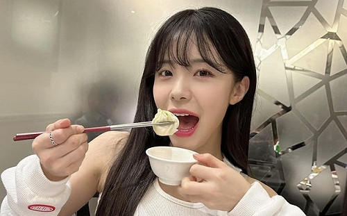 李多慧「台灣行Vlog」曝光！嗨喊：搭飛機去上班了