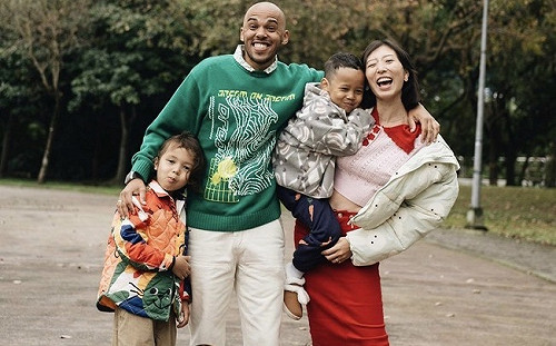 周筠問兒要不要打針？酒及「瞳孔地震」秒拒絕