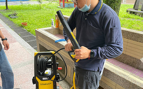 305台高壓清洗機配送各校 新北共創永續新校園 