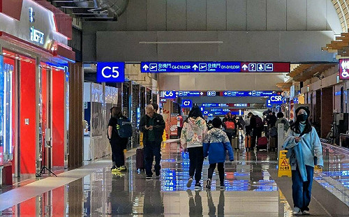 否認「不重視觀光」！觀光局列4點千字文反擊：曾邀網紅搭星宇