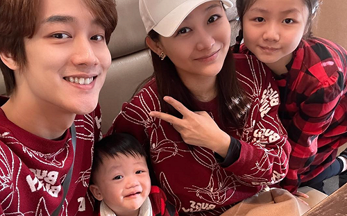 Kim化身蒙面歌手自彈自唱！萌弟靠聲音秒識破